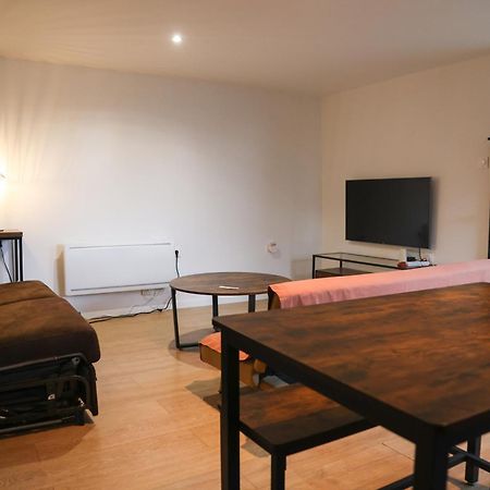Appartement Avec Une Chambre Montlhéry Exterior photo